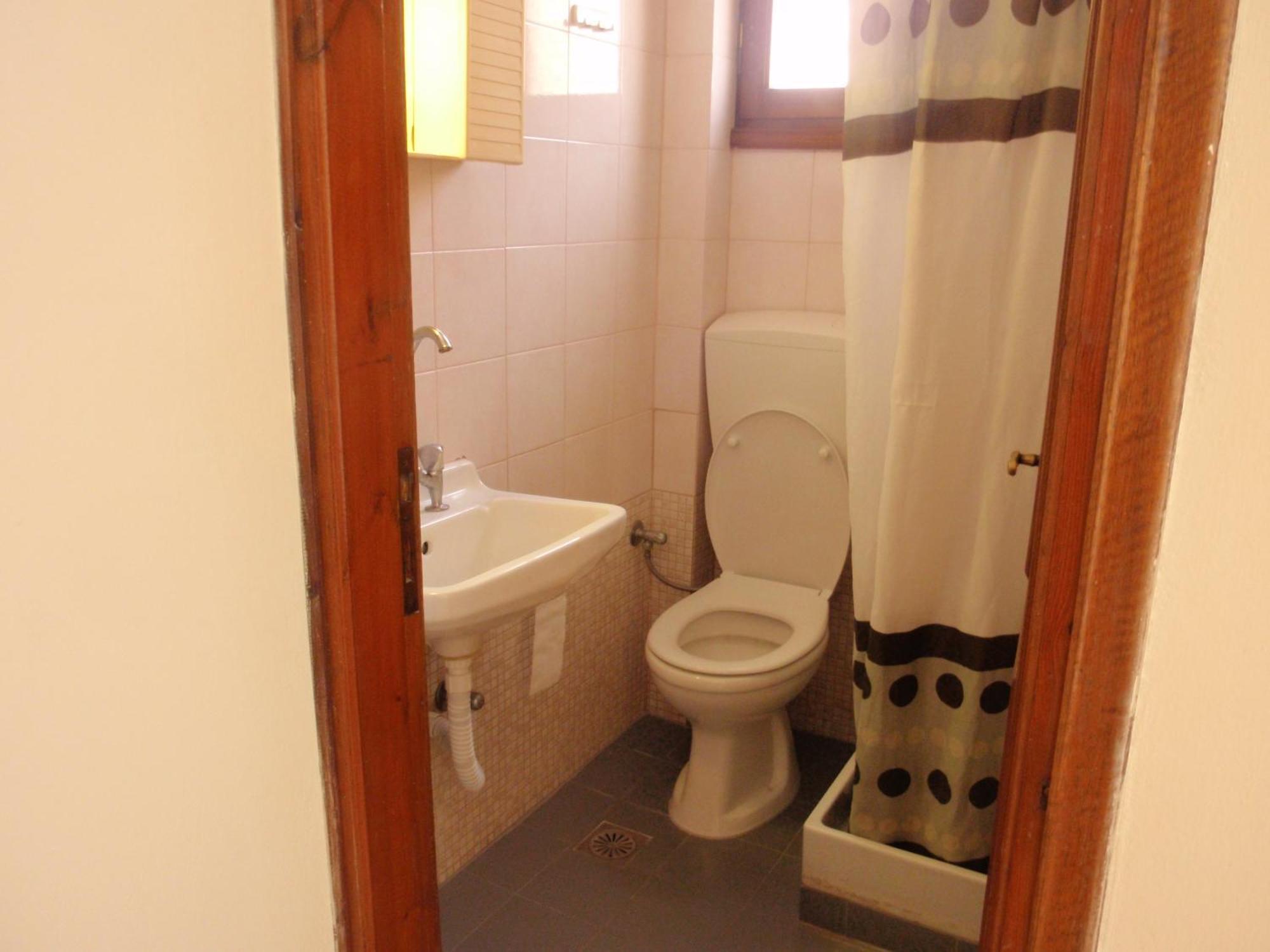 Vazakas Rooms Mytilíni Exterior foto